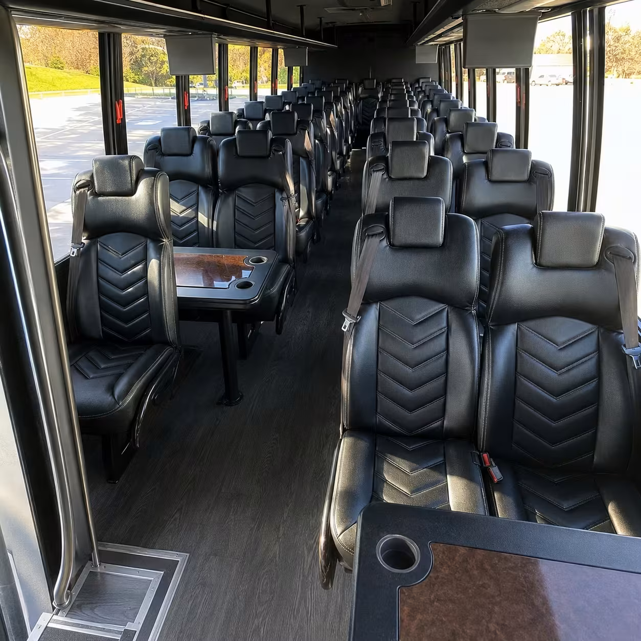 denton 28 passenger minibus rental